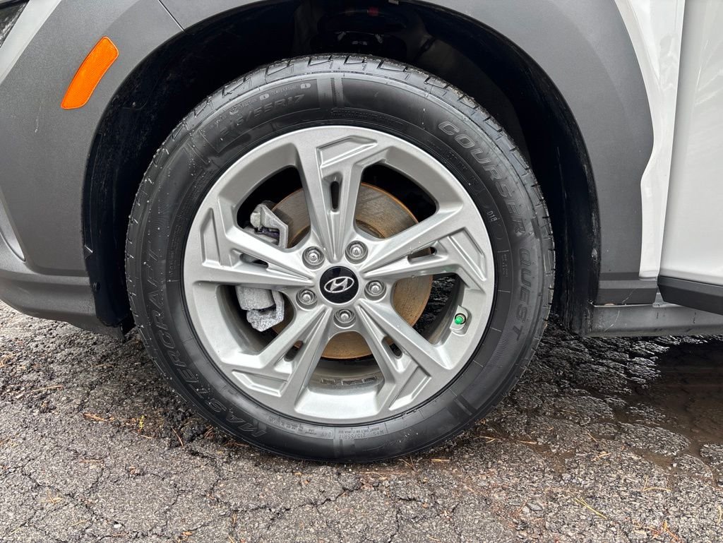 Used 2023 Silver Hyundai SEL image 19