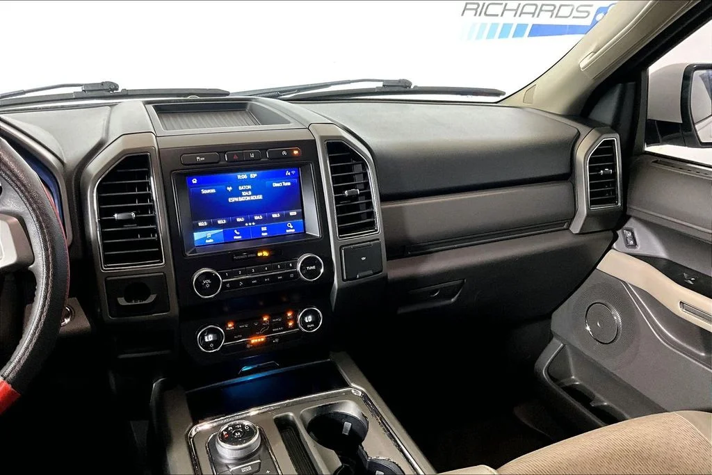 Certified Used 2021 Oxford White Ford XLT image 5