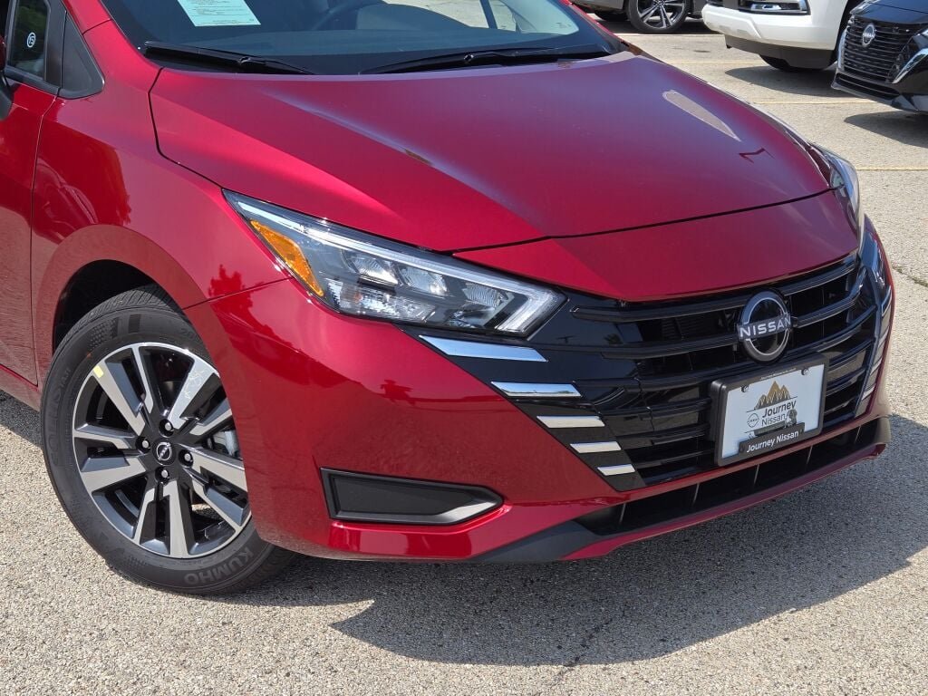 Certified 2025 Nissan Versa Sedan SV with VIN 3N1CN8EV0SL869532 for sale in Lindenhurst, IL