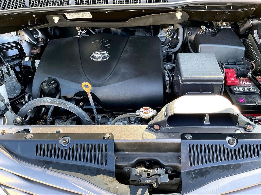 Used 2017 Gray Toyota LE image 29