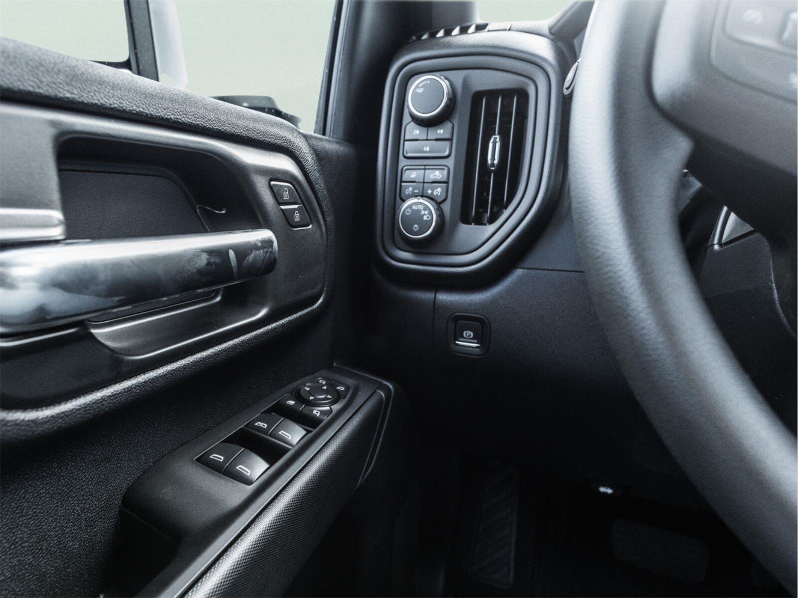 2026 Chevrolet Silverado 2500 HD Custom - Photo 16