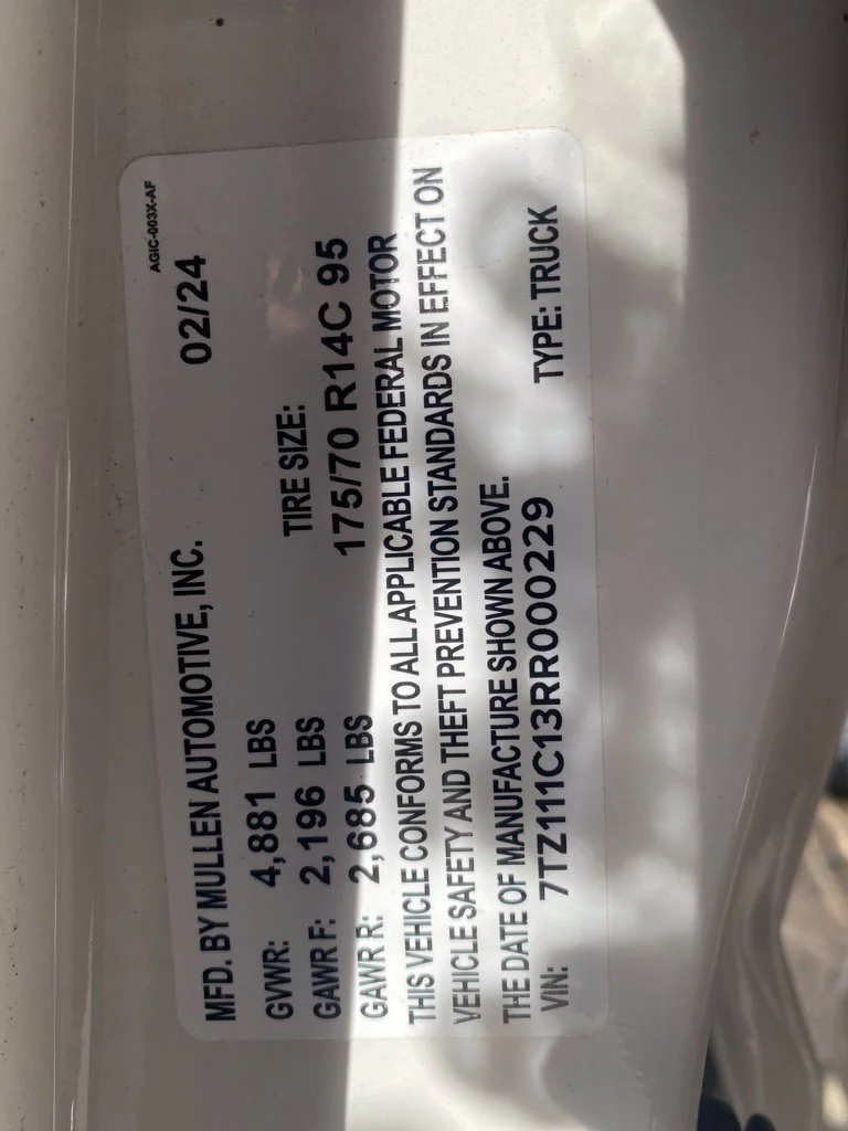 Used 2024 White MULLEN  image 28