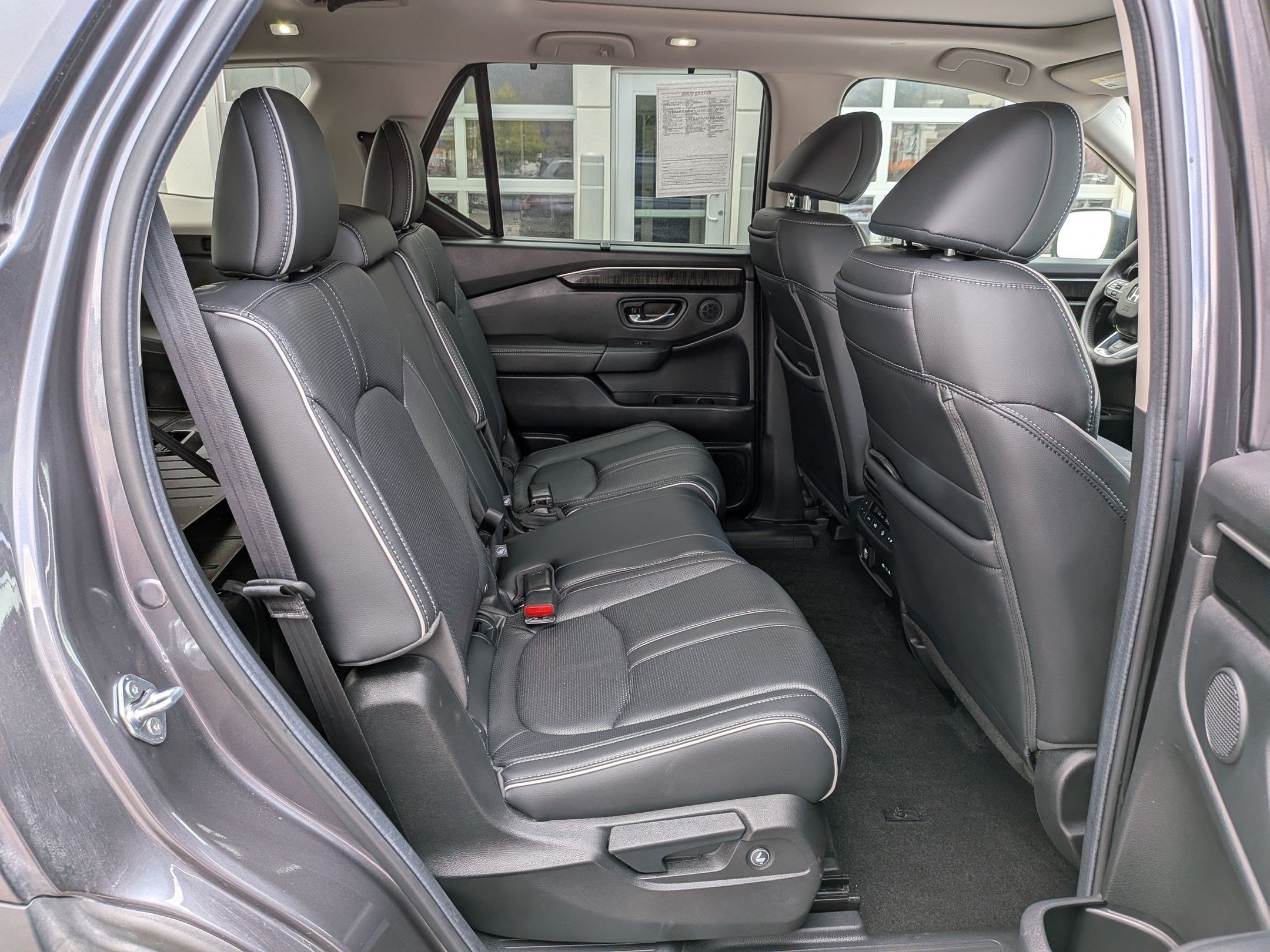 Certified Used 2025 Gray Honda Elite image 32