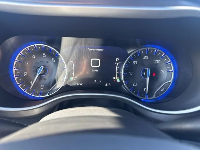 2026 Chrysler Pacifica Select - Photo 22