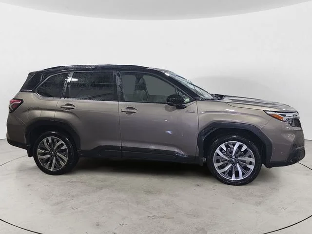 2025 Subaru Forester Touring - Photo 6