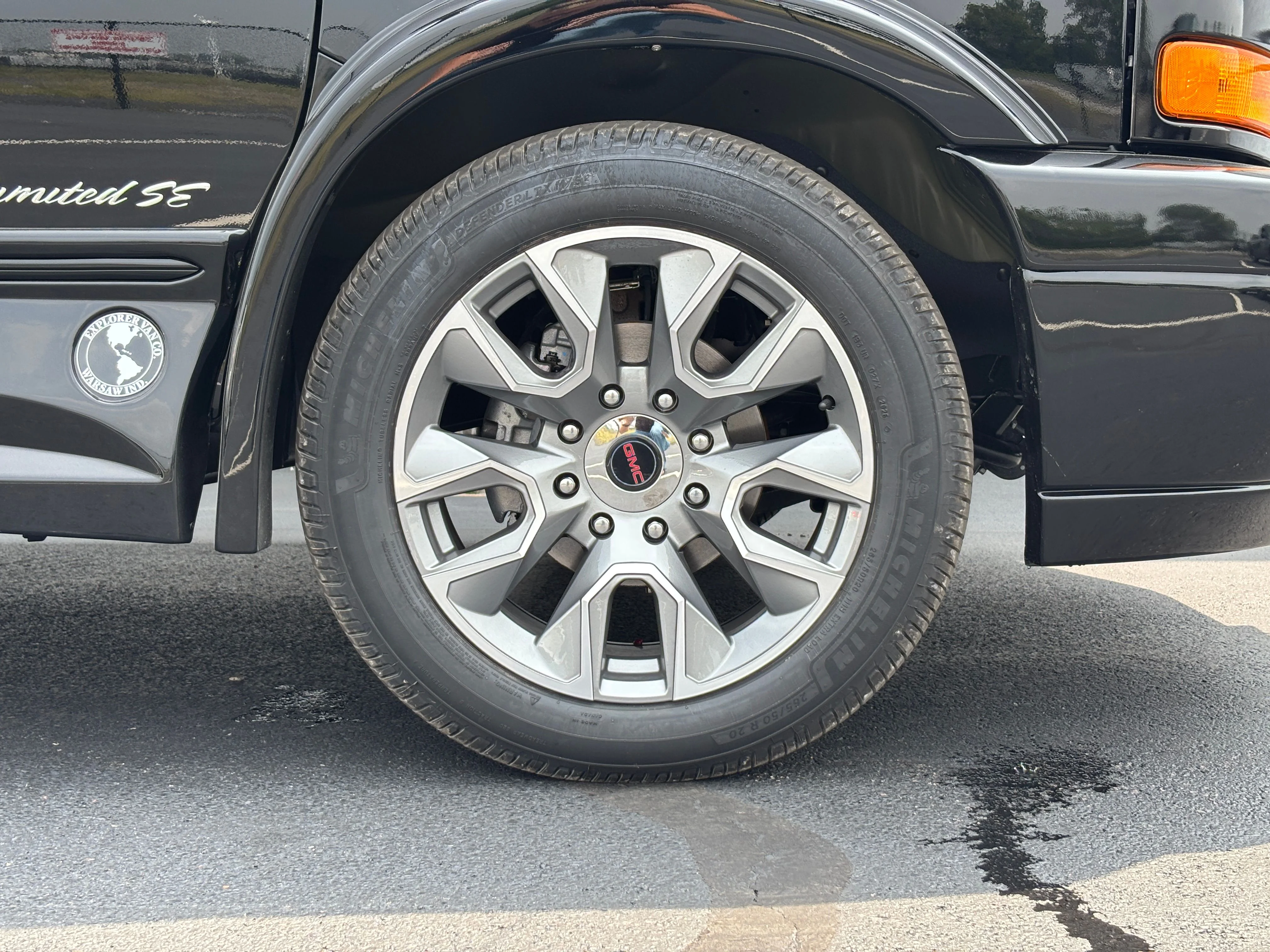New 2026 Onyx Black GMC Explorer Limited SE image 57