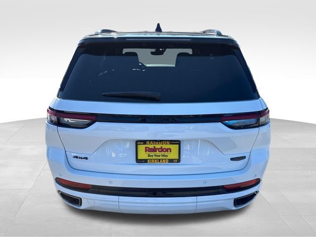 New 2025 Bright White Clear-Coat Exterior Paint Jeep Summit Reserve image 6