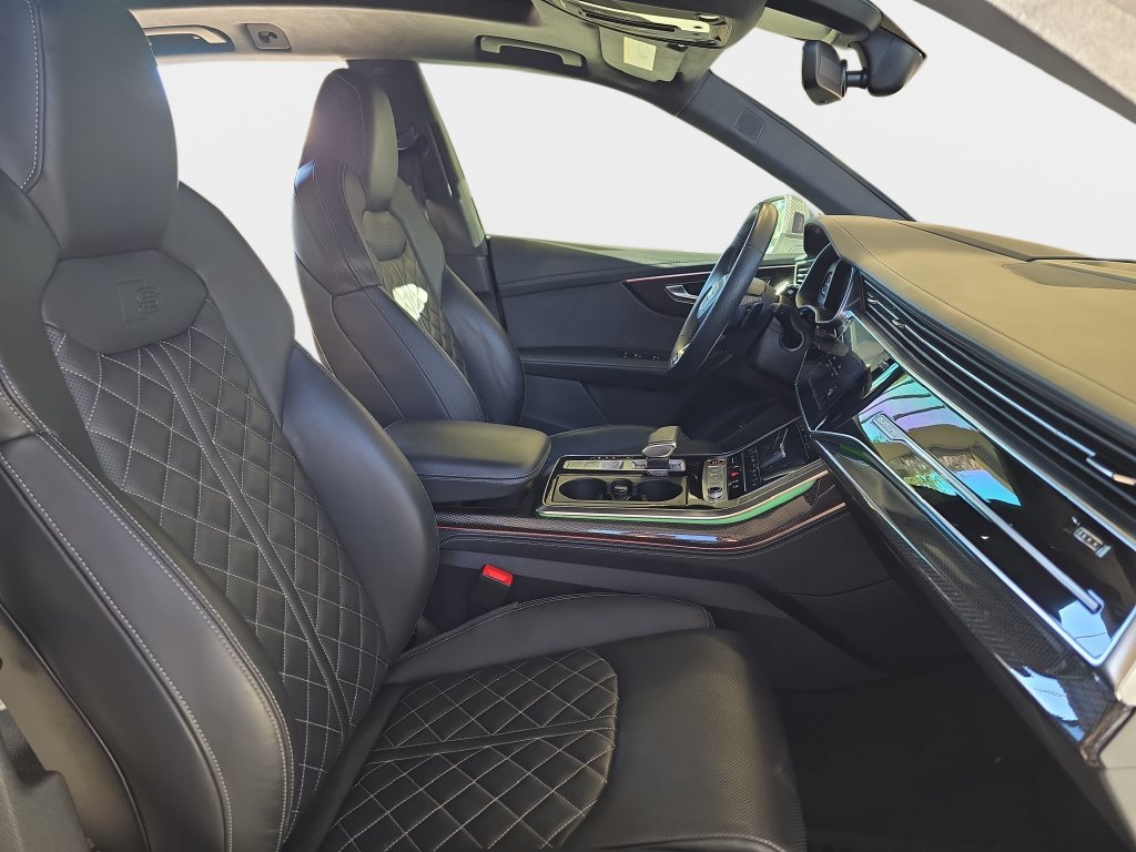 Used 2023  Audi 4.0T Prestige image 12