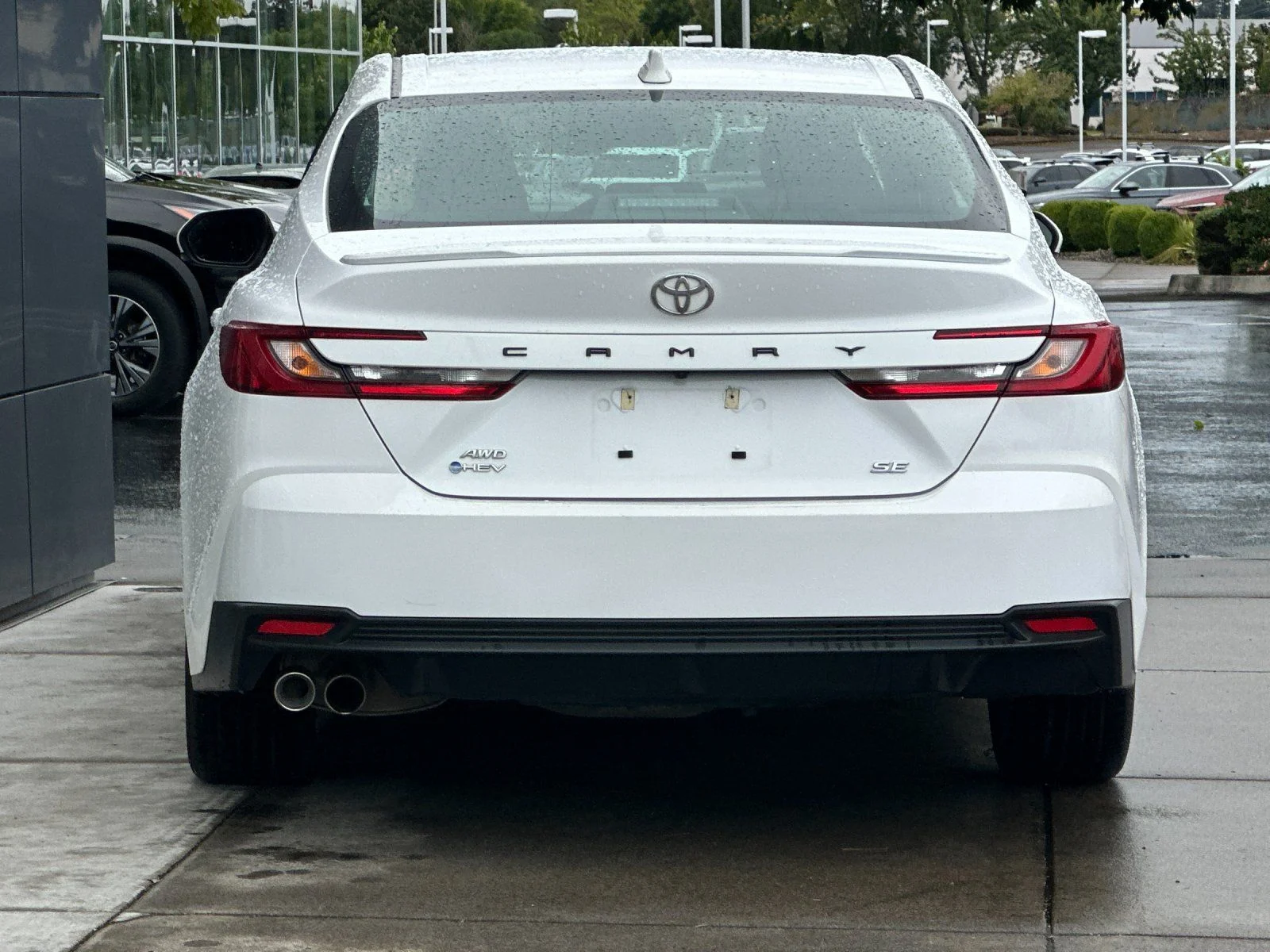 Used 2025 Ice Toyota SE image 4