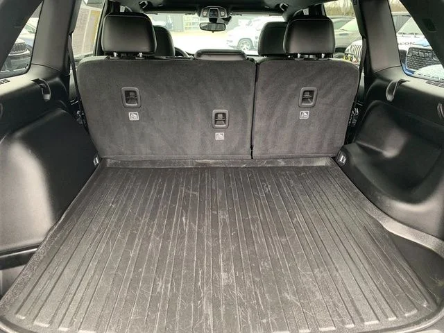 Used 2023 White Jeep Altitude X image 6