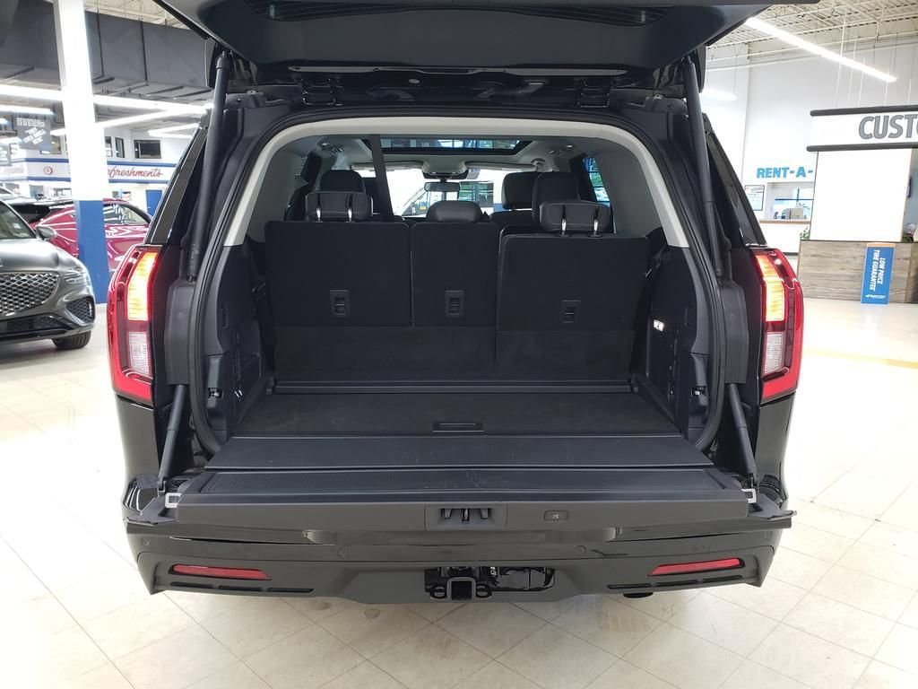 2025 Ford Expedition Active - Photo 8