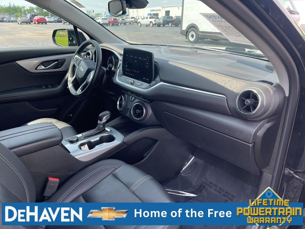 Used 2023 Black Chevrolet 3LT image 28