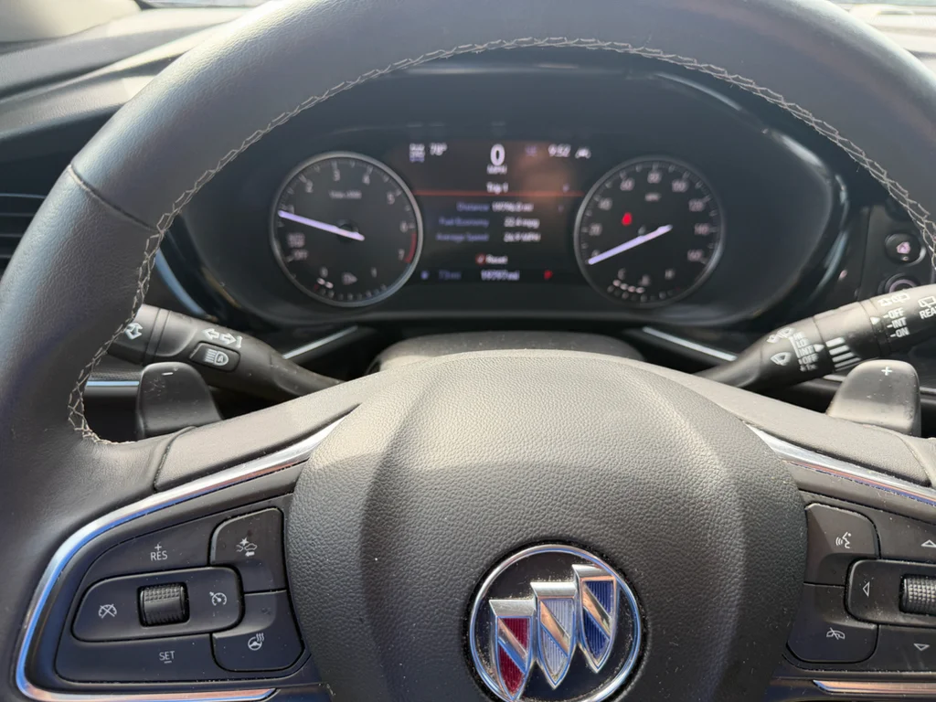 Used 2023 Ebony Twilight Metallic Buick Essence image 7