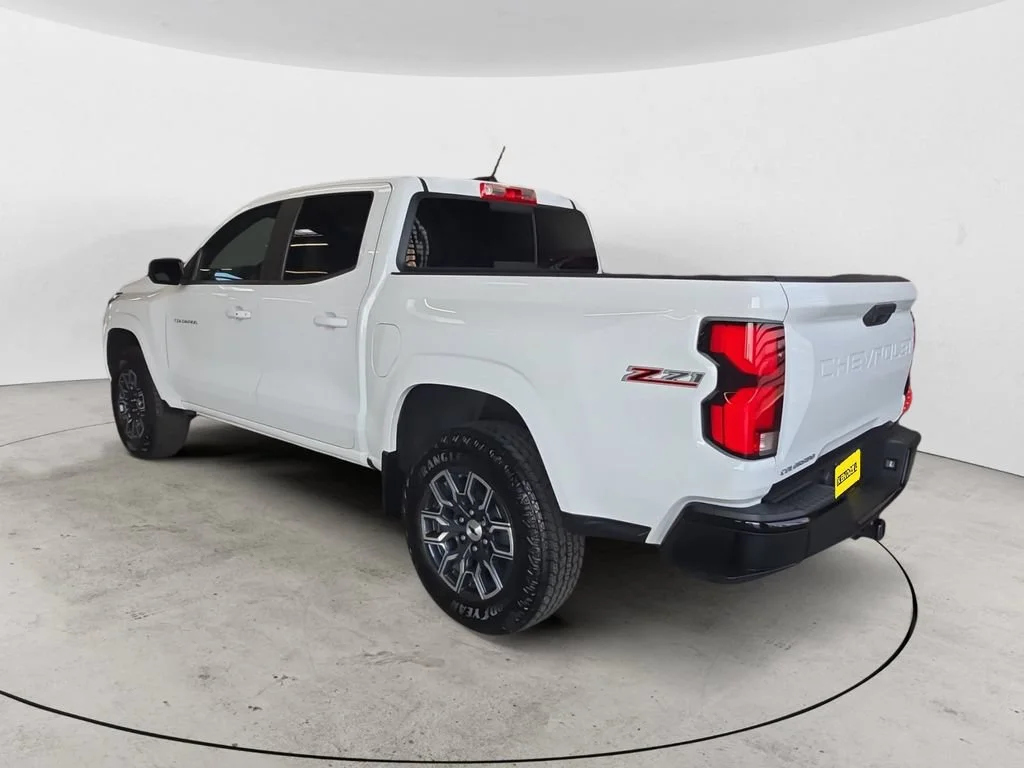 Used 2023 SUMMIT WHITE Chevrolet 4WD Z71 image 7