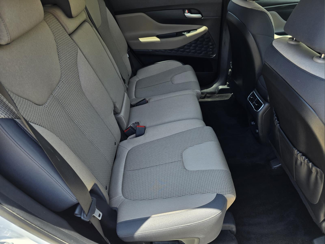 Used 2023 White Hyundai SEL image 31
