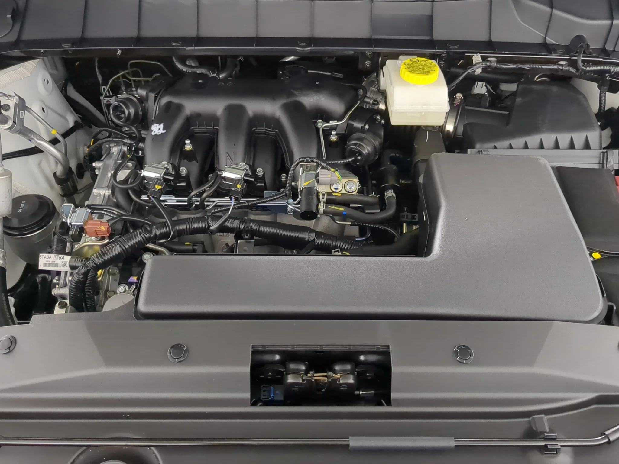 New 2026 2T WHT BLK Nissan Platinum image 30