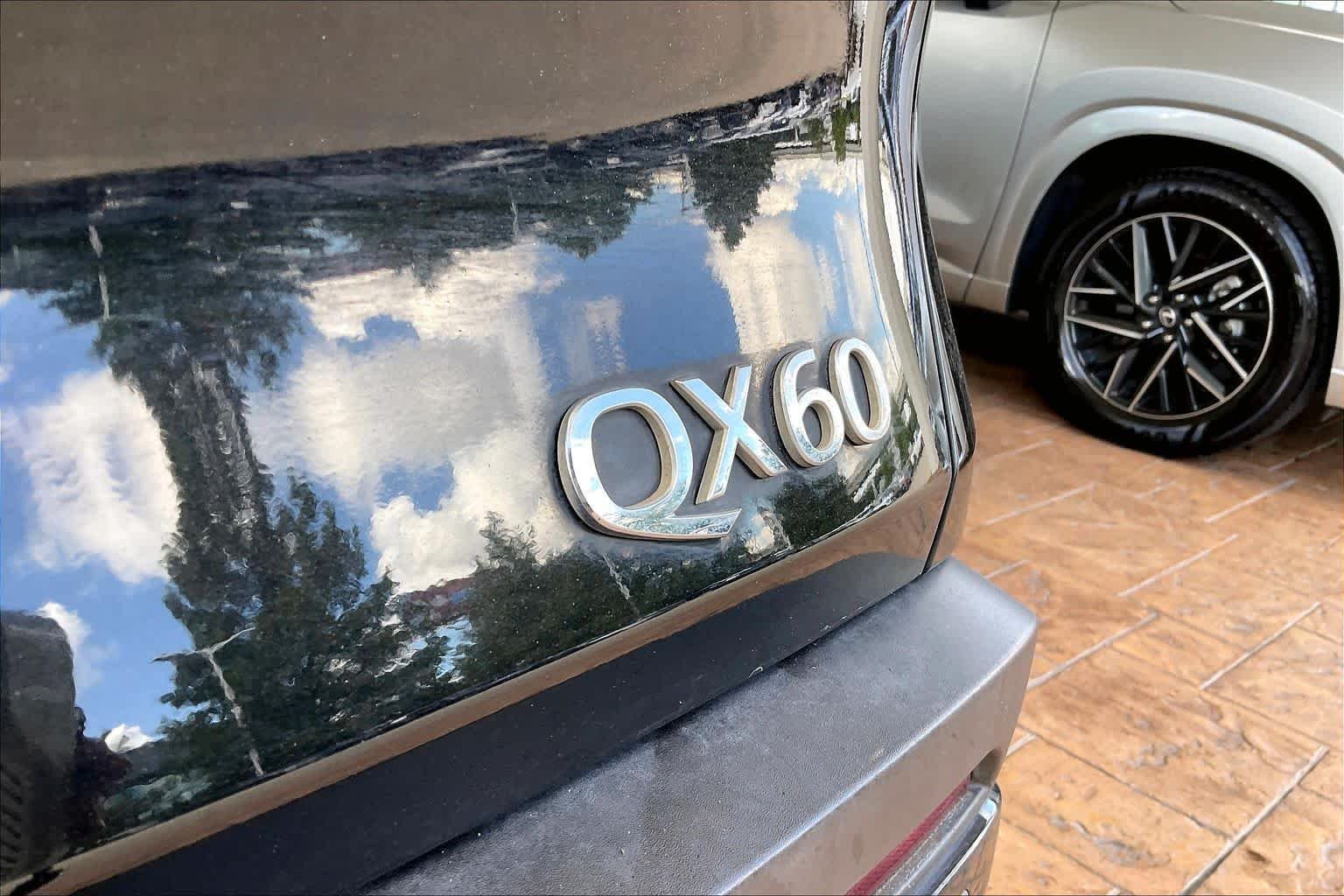 Used 2024 Mineral Black INFINITI LUXE image 28