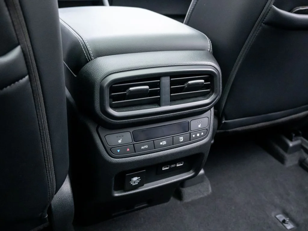 2023 Honda Pilot Elite - Photo 19
