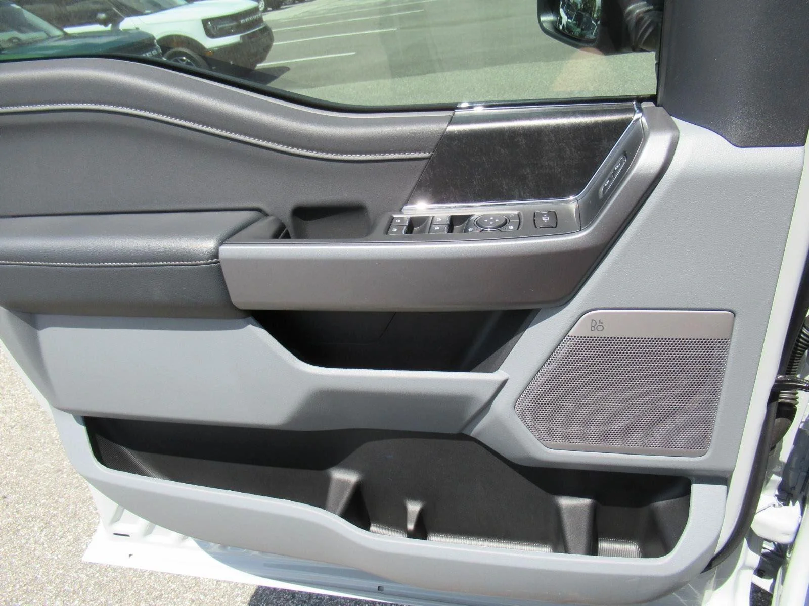 New 2026 Avalanche Ford F-250® XLT image 19