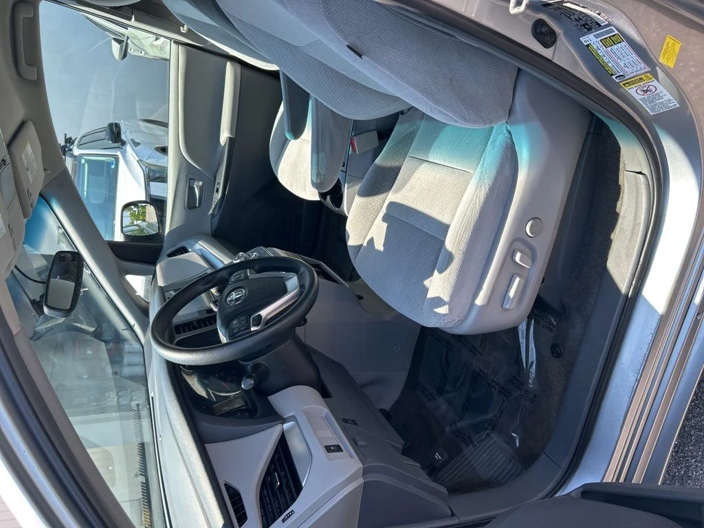 Used 2016 Silver Toyota LE image 12