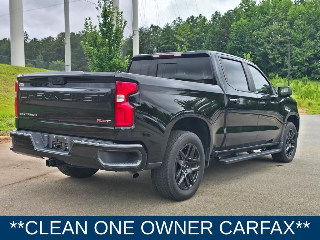 Used 2022 Black Chevrolet RST image 3