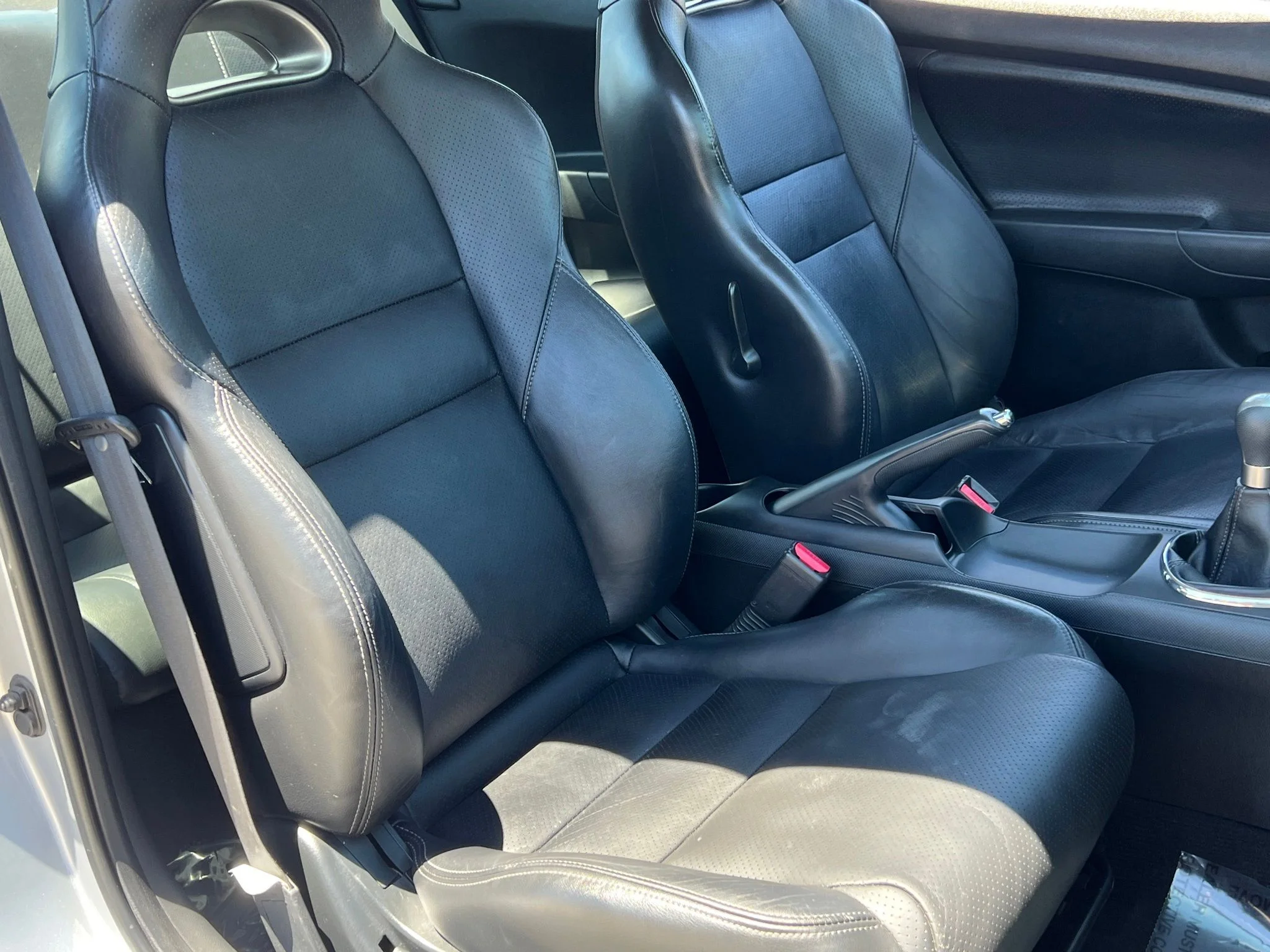 Used 2005  Acura Type S image 28