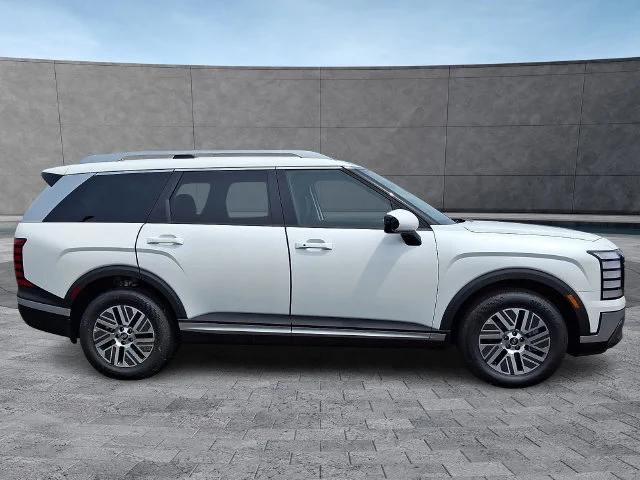 New 2026 White Hyundai SEL image 8