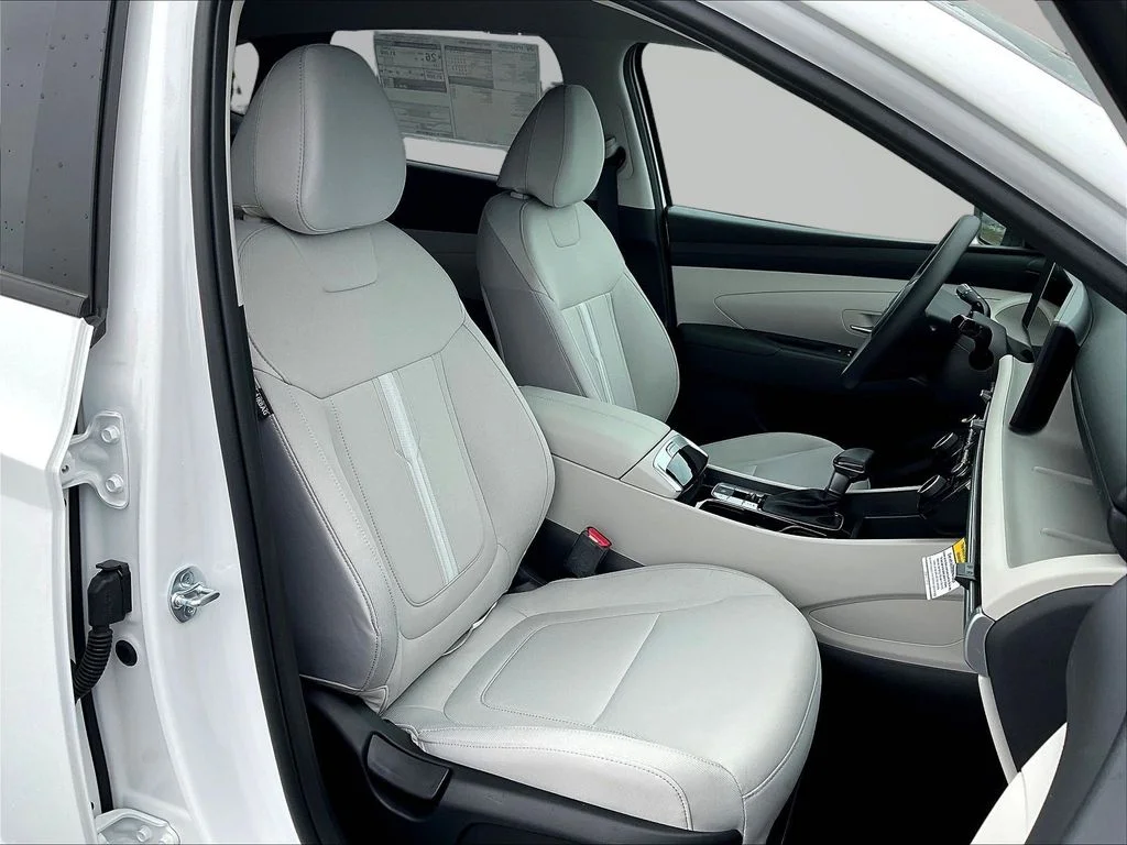 New 2026 White Hyundai SEL image 10