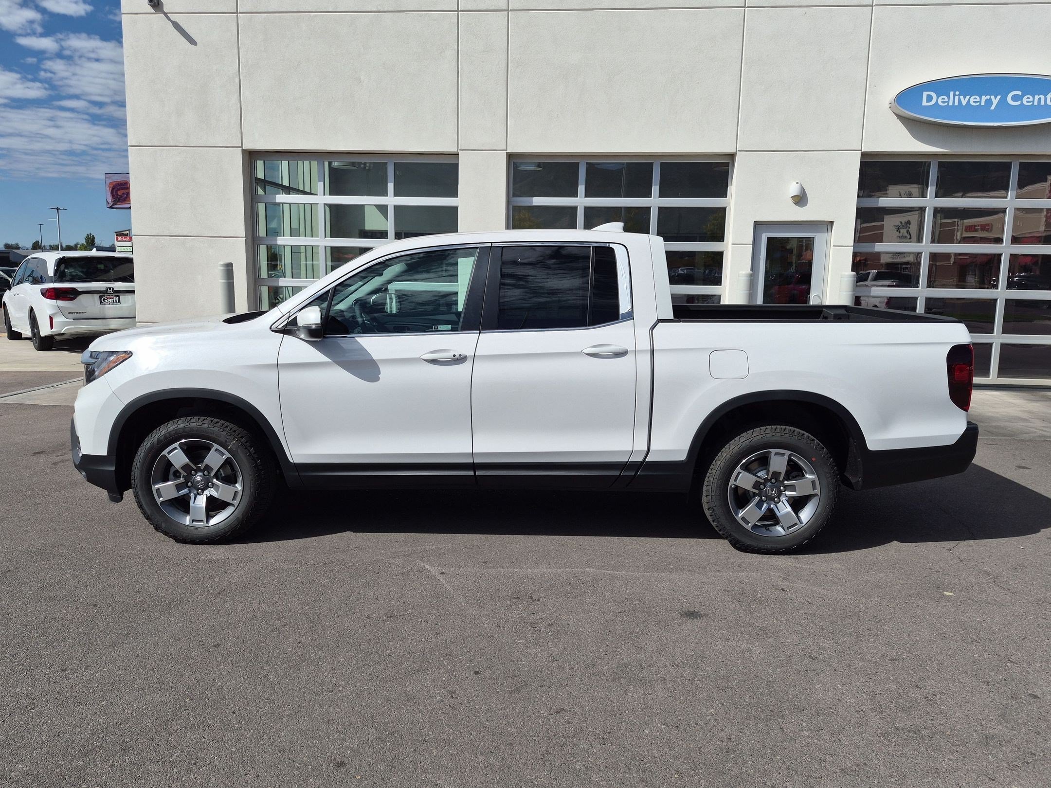 New 2026 Platinum White Pearl Honda RTL image 7