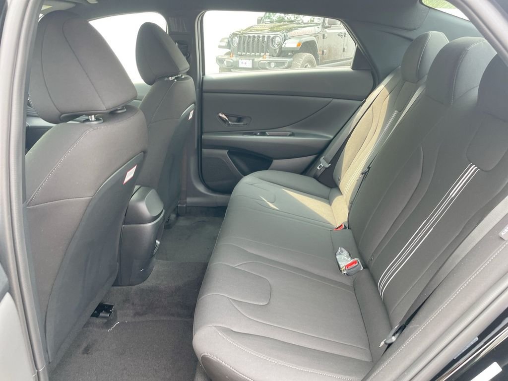 Certified Used 2025 Abyss Black Hyundai SEL Sport image 48