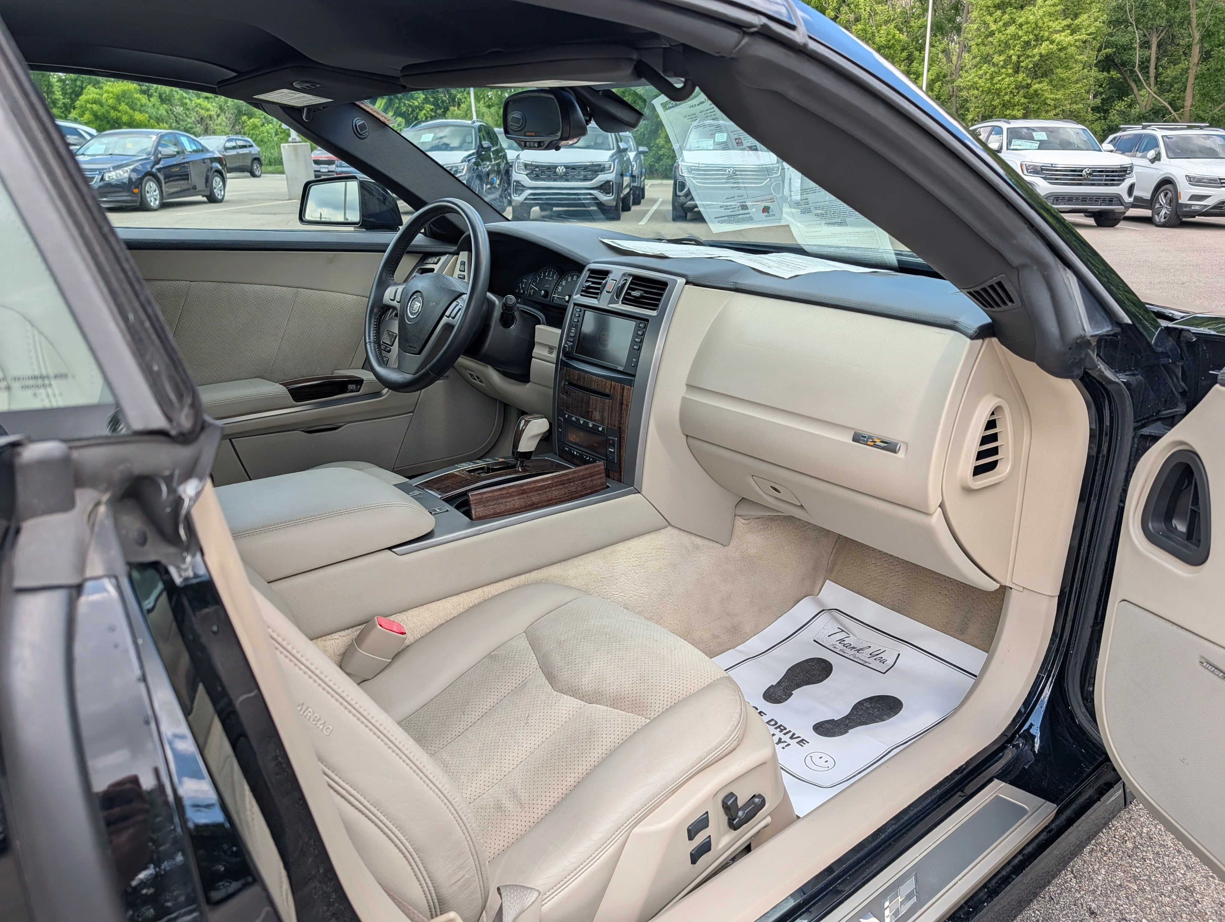 Used 2006 Black Raven Cadillac  image 10