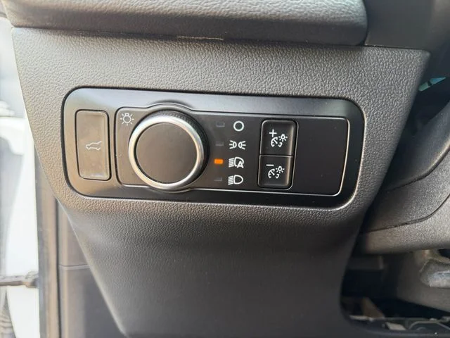 Used 2024 Oxford White Ford Active image 22