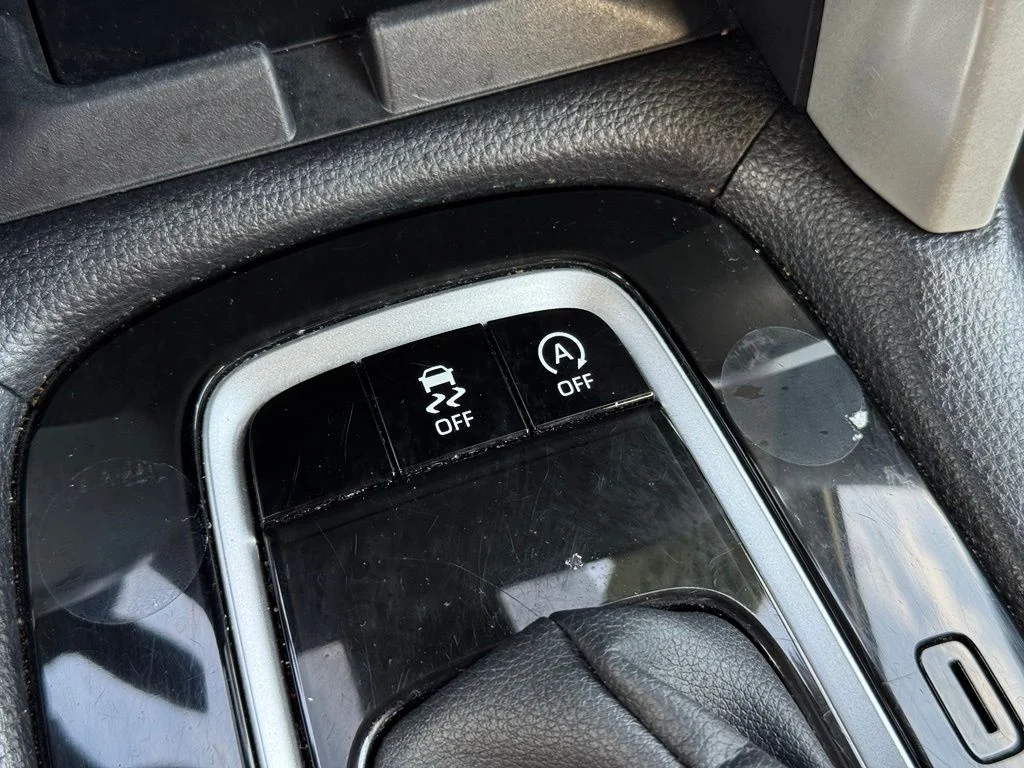 Used 2025 Silver Toyota XLE image 36