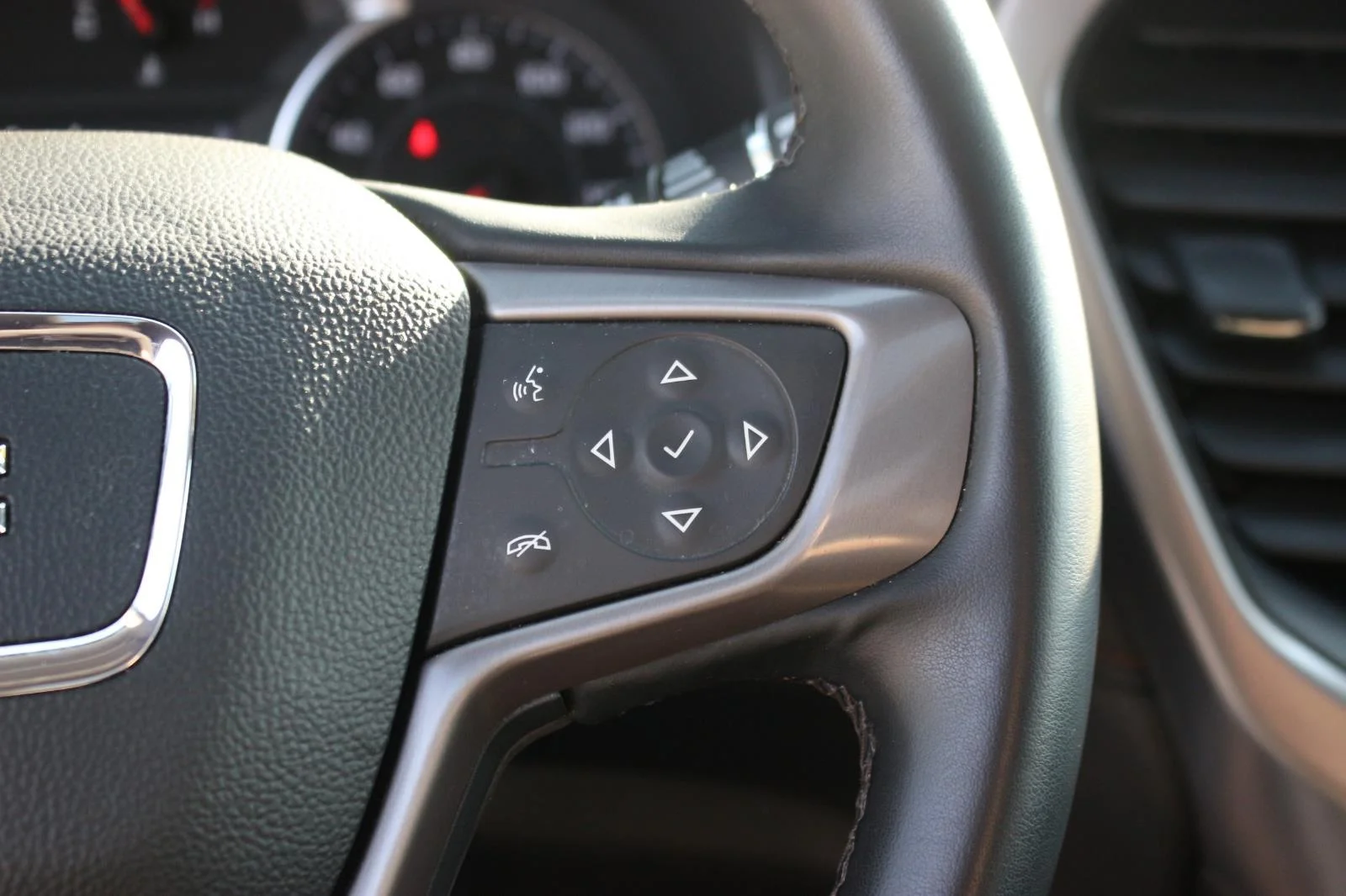Used 2023 Ebony Twilight Metallic GMC AT4 image 20