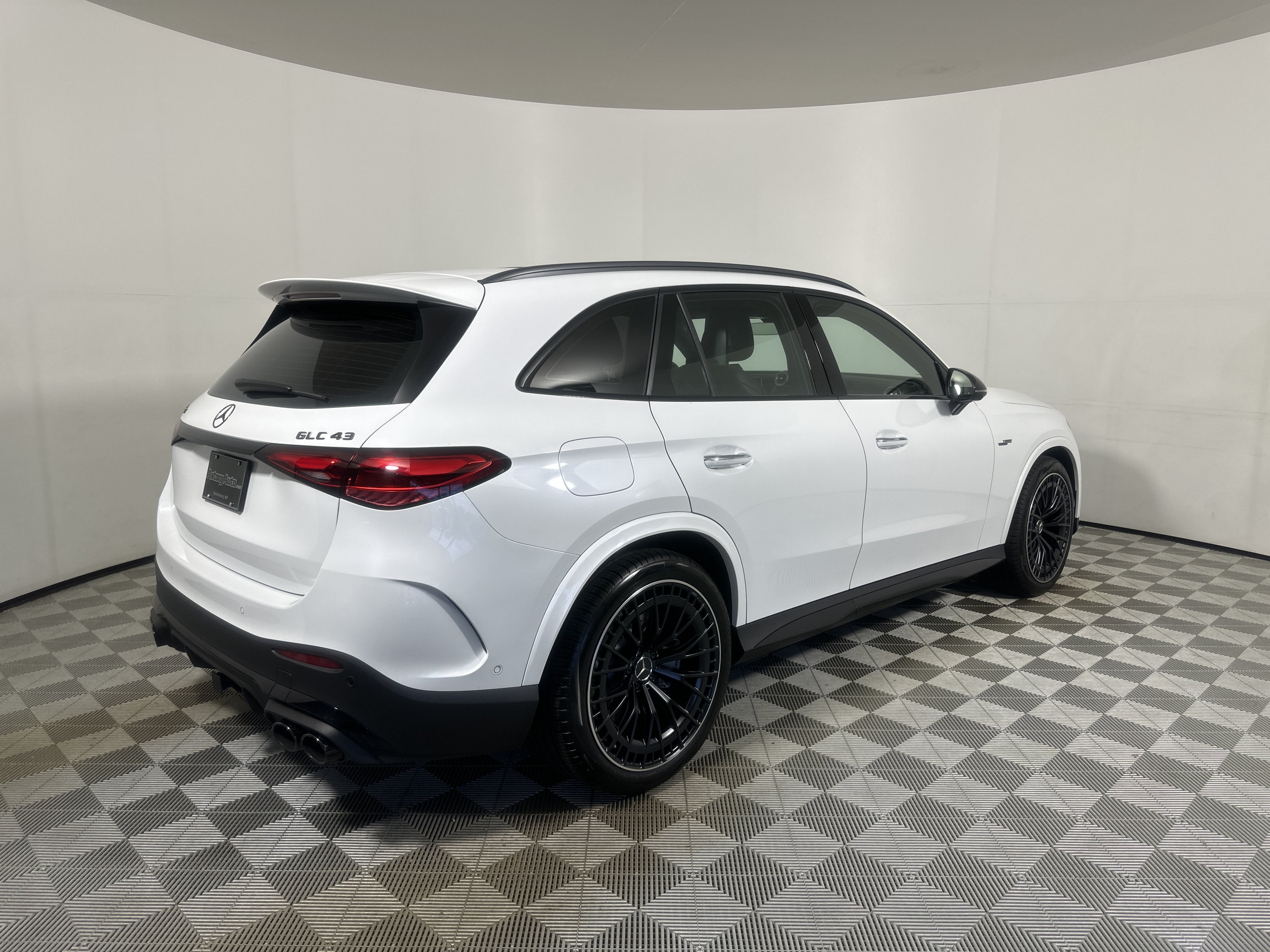 Used 2025  Mercedes-Benz AMG® GLC 43 image 7