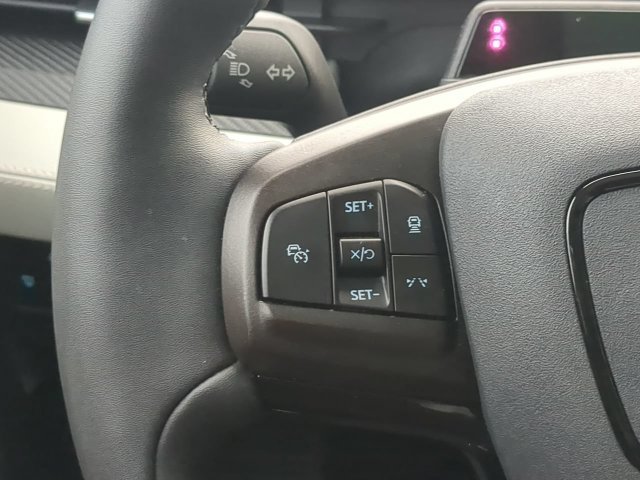Used 2023 White Ford Premium image 28