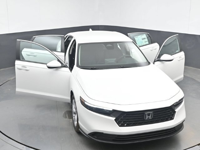 New 2026 Platinum White Pearl Honda LX image 42