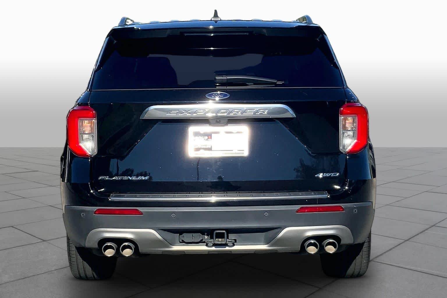 Used 2023 Agate Black Metallic Ford Platinum image 5
