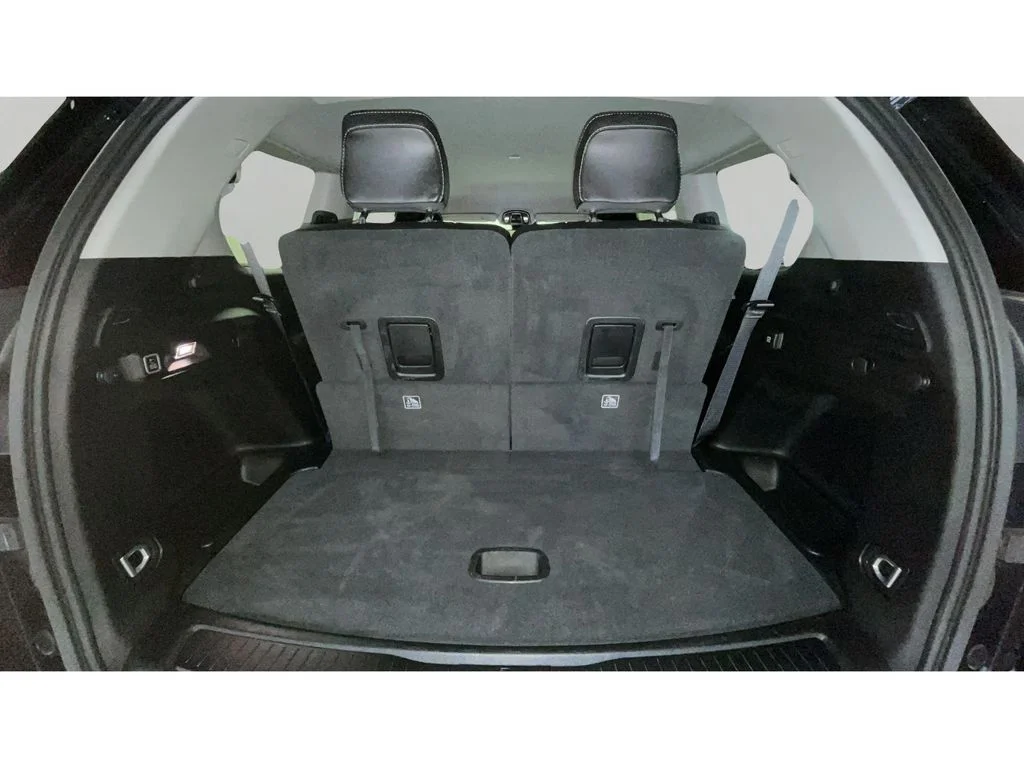 Used 2022 Ember Pearlcoat Jeep Limited image 16