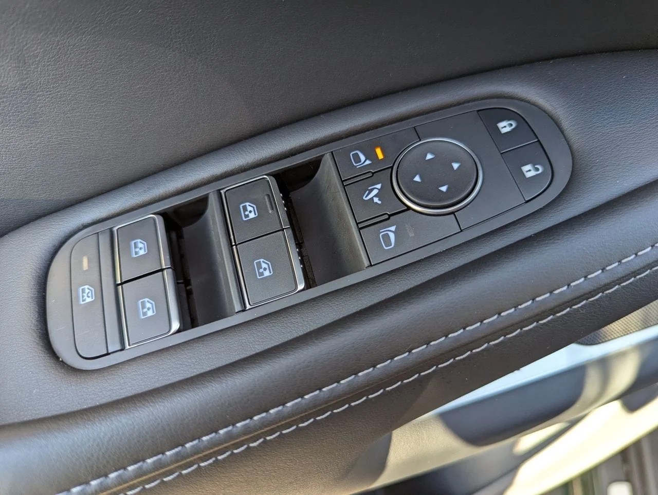 2026 INFINITI QX60 LUXE - Photo 15