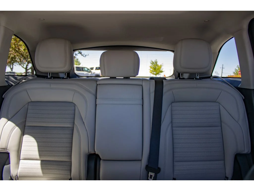 New 2026 Gray Matter Metallic Clearcoat Lincoln Reserve image 60