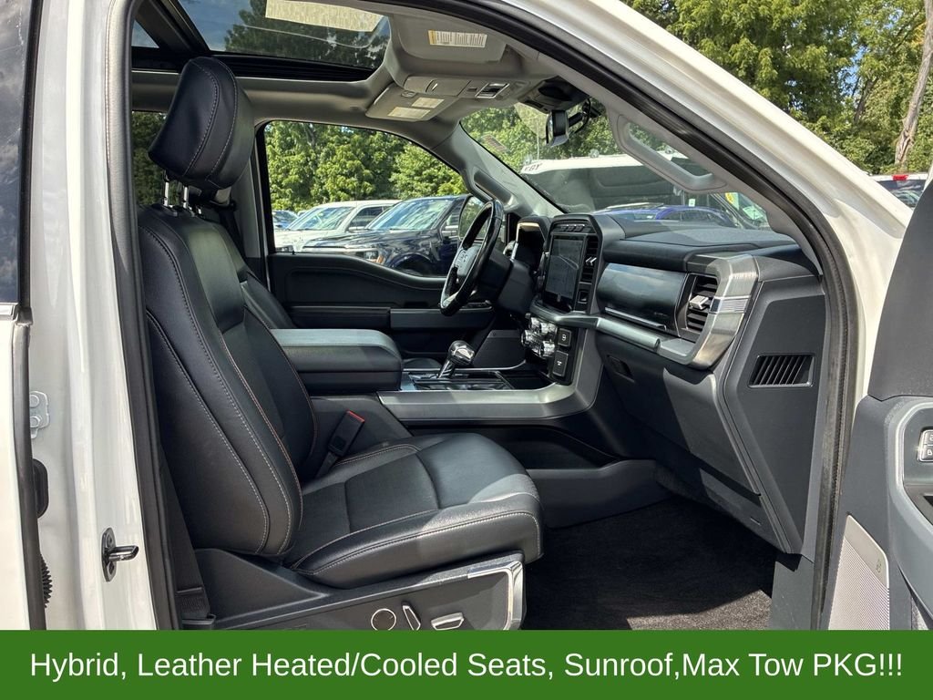 Used 2022 White Ford Lariat image 9