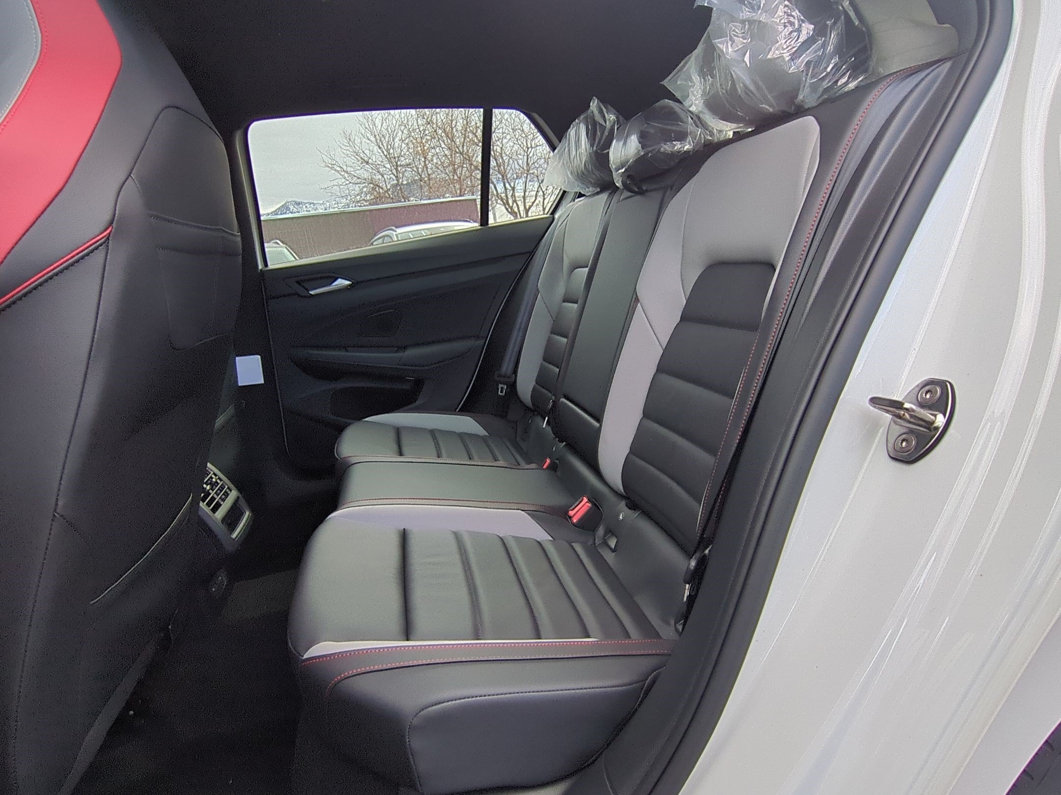 New 2026 Opal White Pearl Volkswagen SE image 16