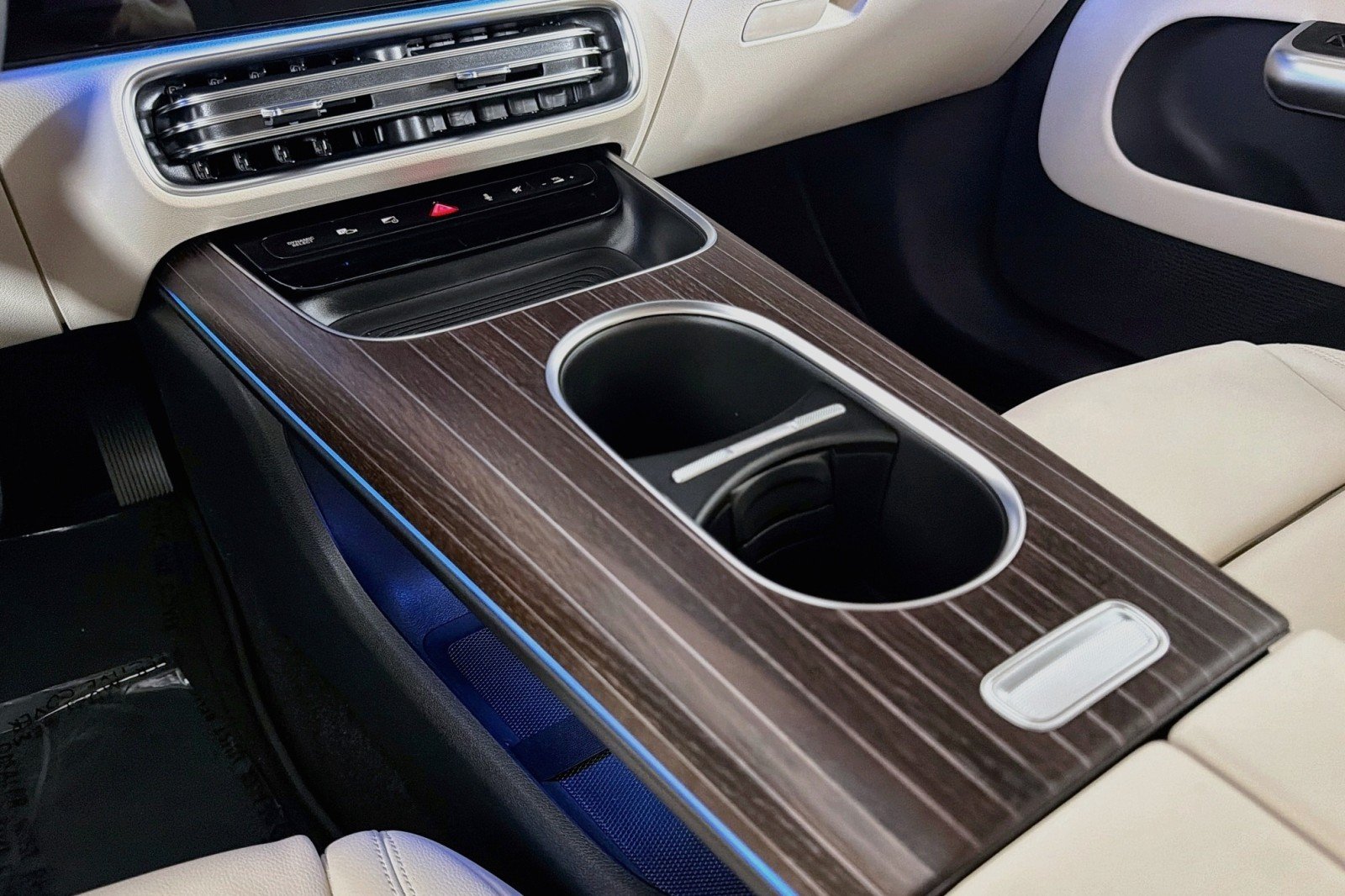 New 2027 Polar White Mercedes-Benz CLA 250+ Electric image 5