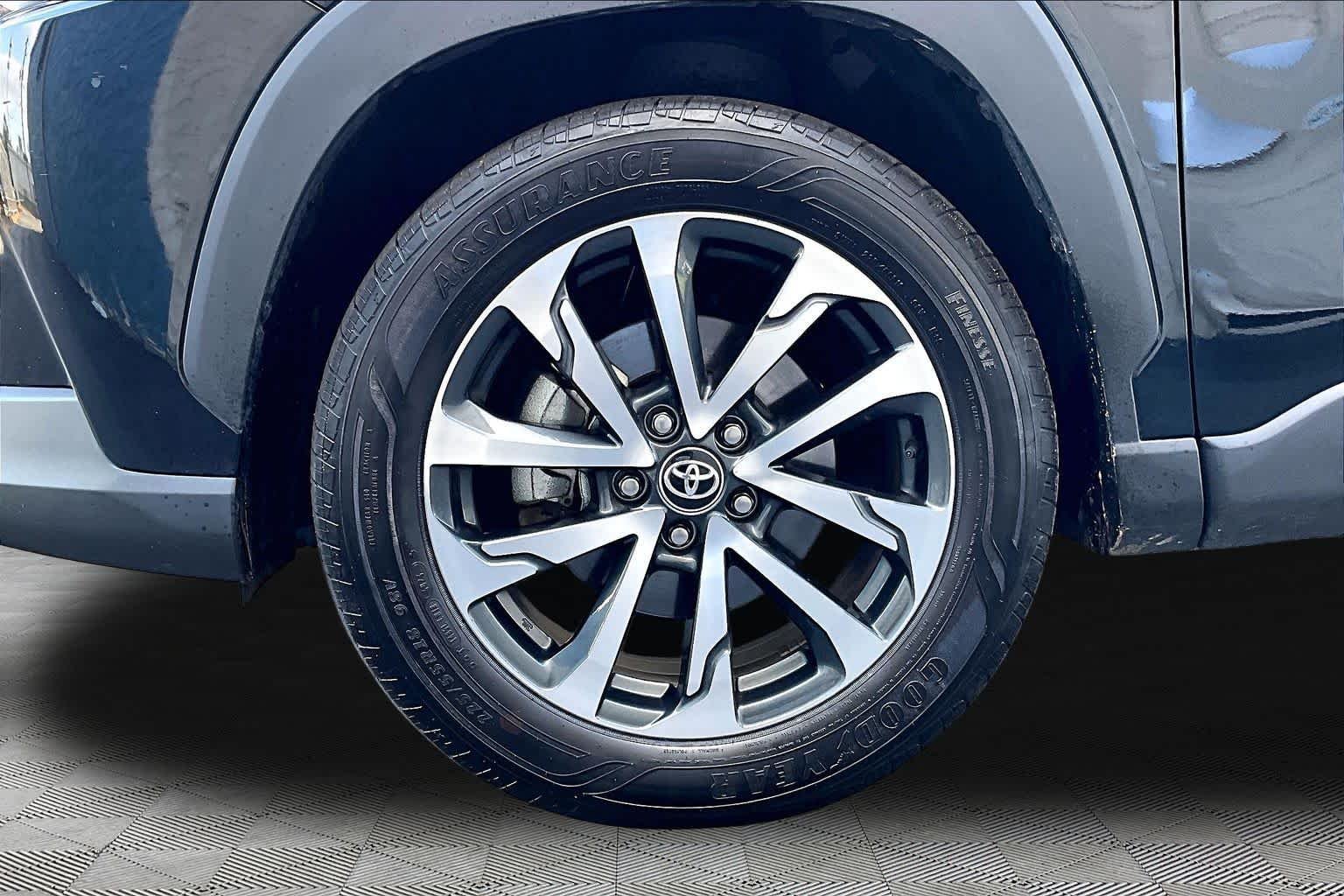 Used 2025 Jet Black Toyota XLE image 11