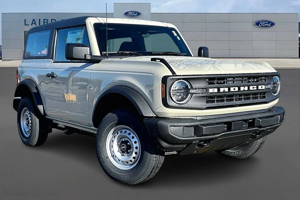 New 2025 Beige Ford Base image 2