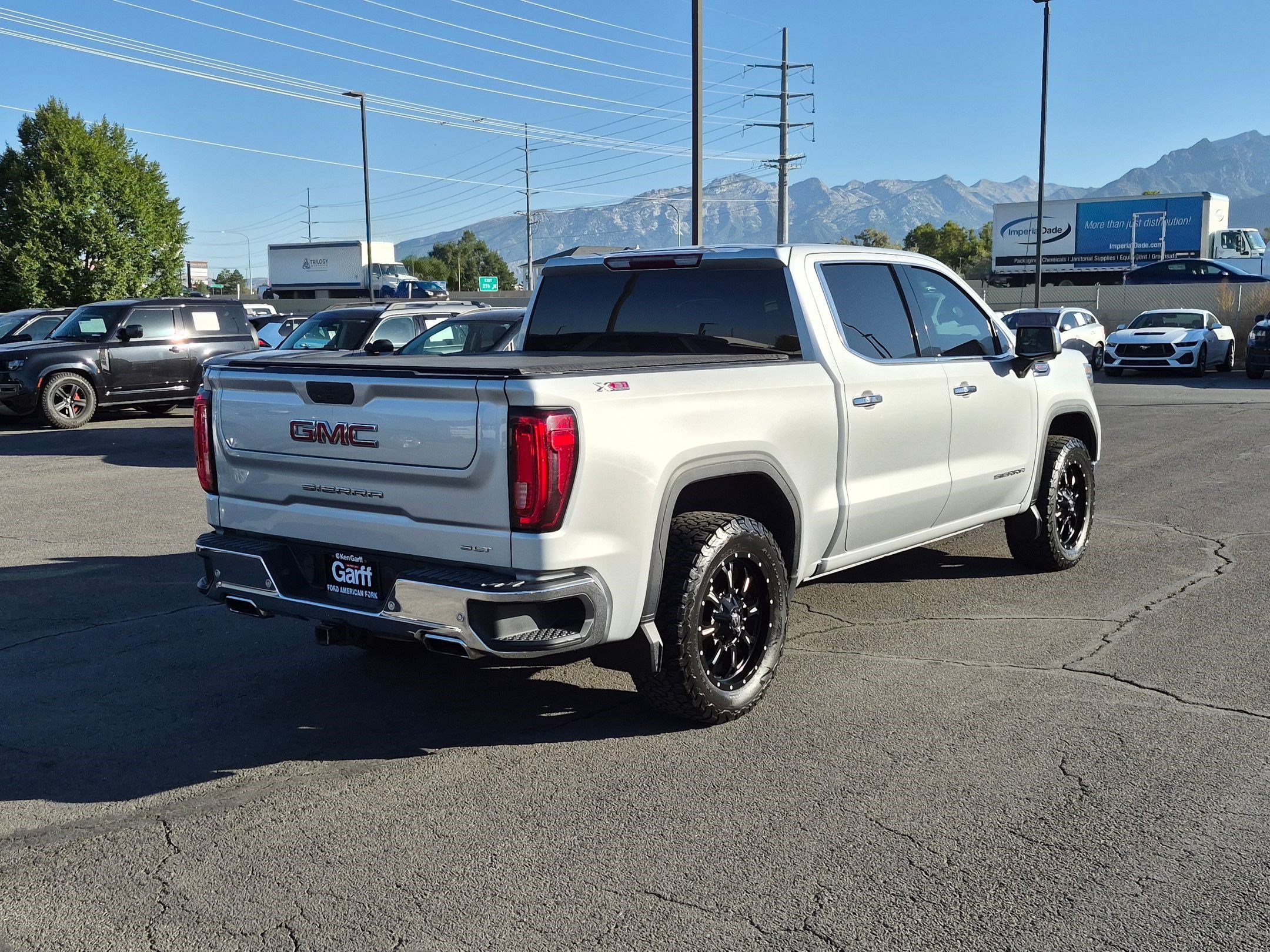 Used 2019 Quicksilver Metallic GMC SLT image 3