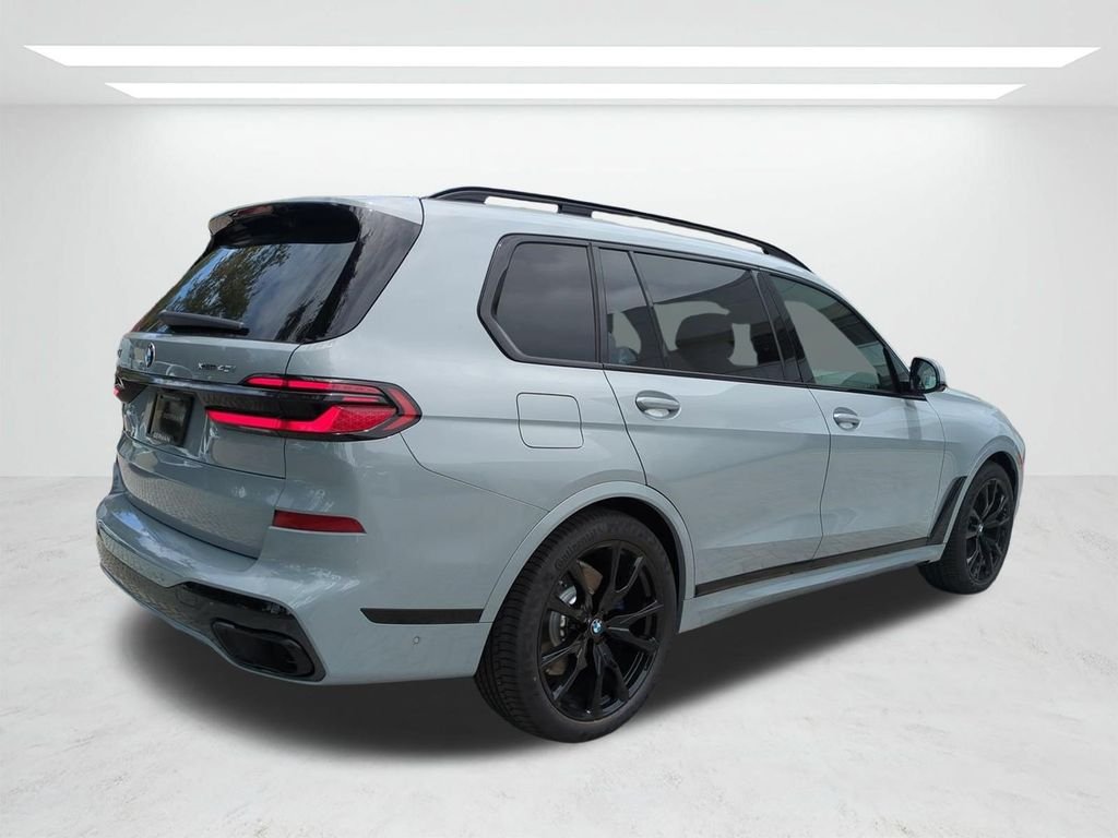New 2027 Gray Metallic BMW xDrive40i image 4