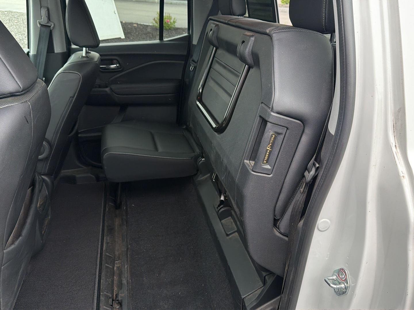 Used 2023 Platinum White Pearl Honda  image 20