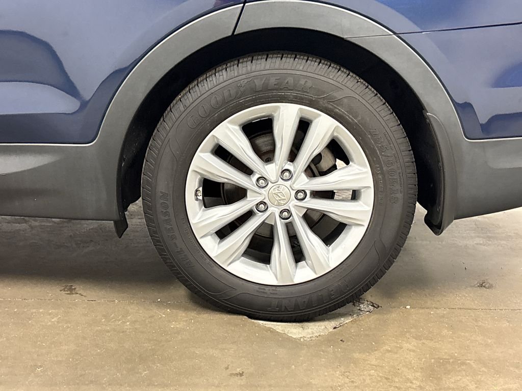 Used 2018 Blue Hyundai 2.0T image 11